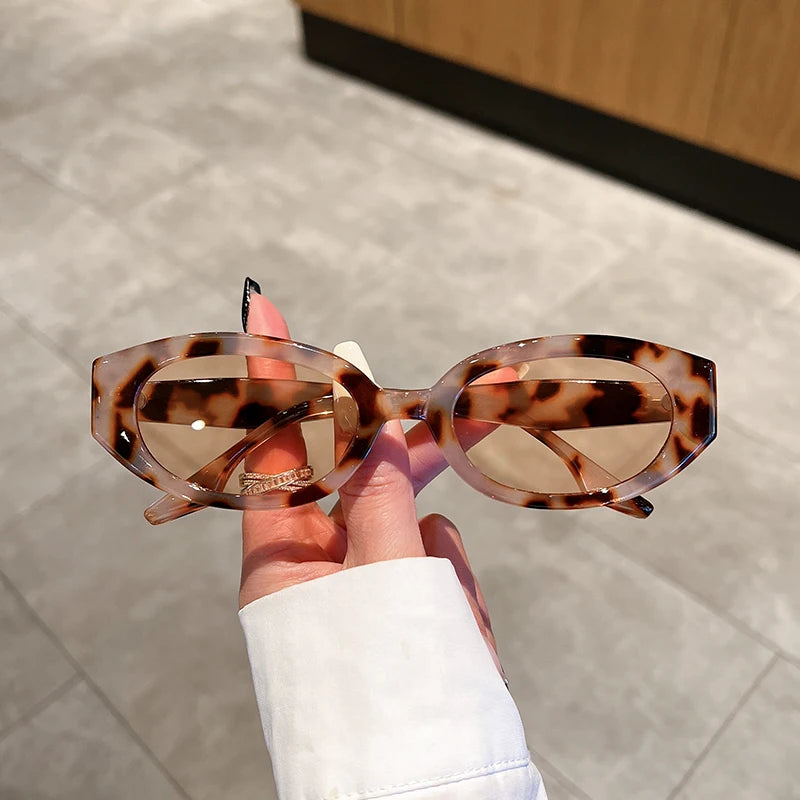Vintage Oval Sunglasses Women Fashion Retro Female Sun Glasses New in Trendy Luxury Brand Designer Lady Shades Eyewear