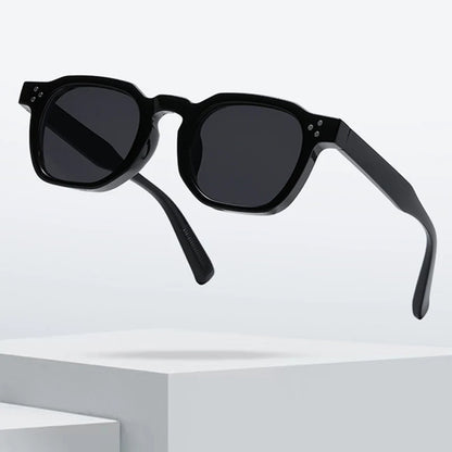 New Square Sunglasses Women Retro Rivets Men Trending Sun Glasses UV400